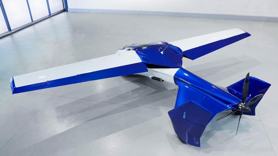  AeroMobil 3.0 2014 года  (фото 13 из 18)